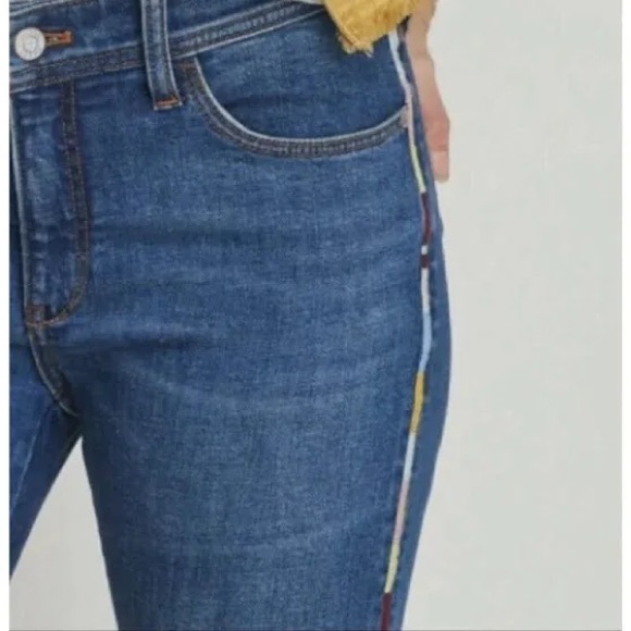 Anthro Pilcro The Slim Boyfriend Crop Jeans - Picture 4 of 8